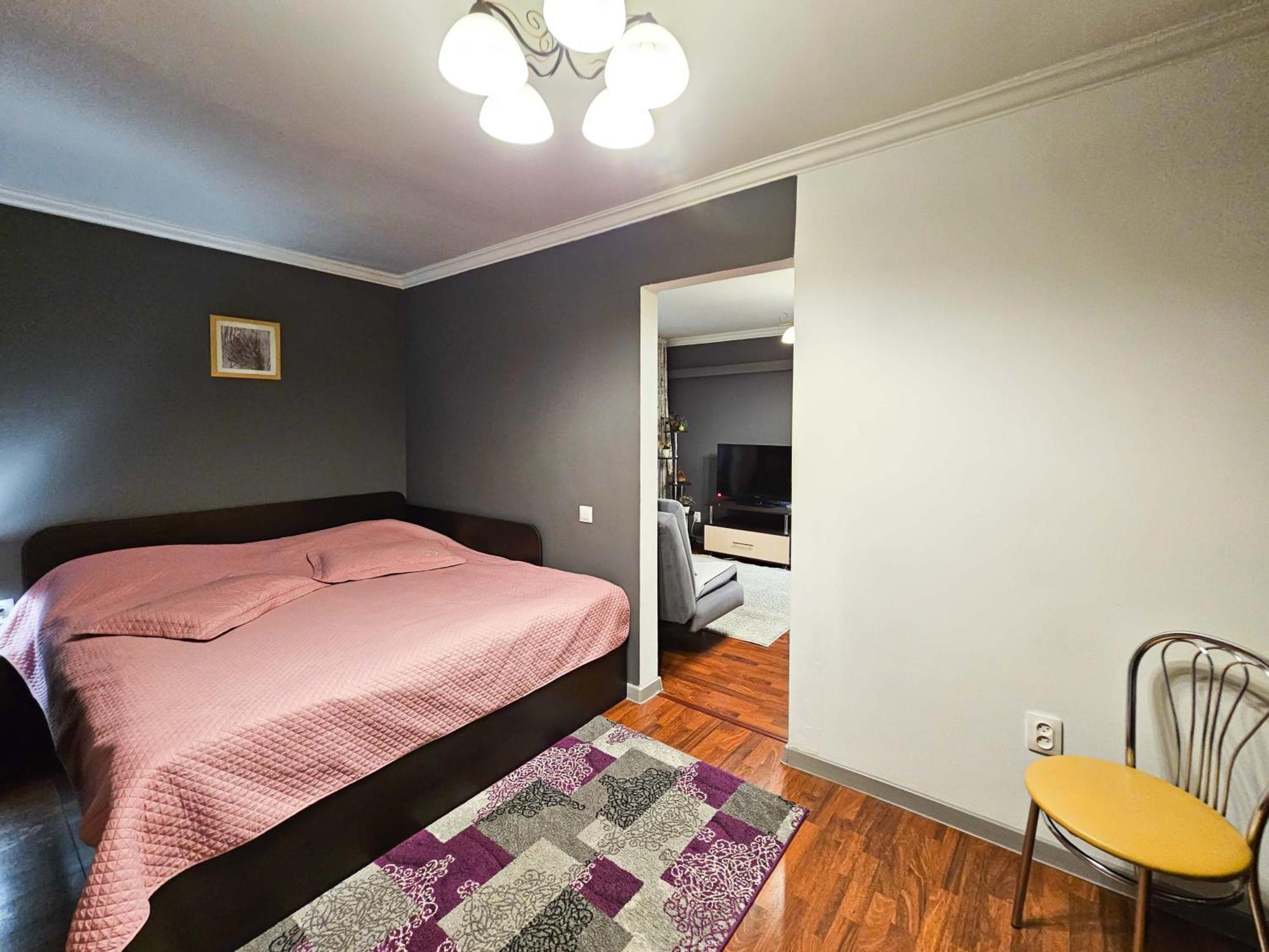 Nadezhda Apartments On The Nauryzbai Batyr 82 Almaty Ngoại thất bức ảnh